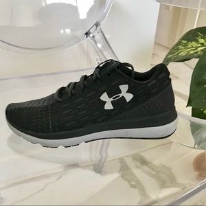 Under Armour (charged) sneaker